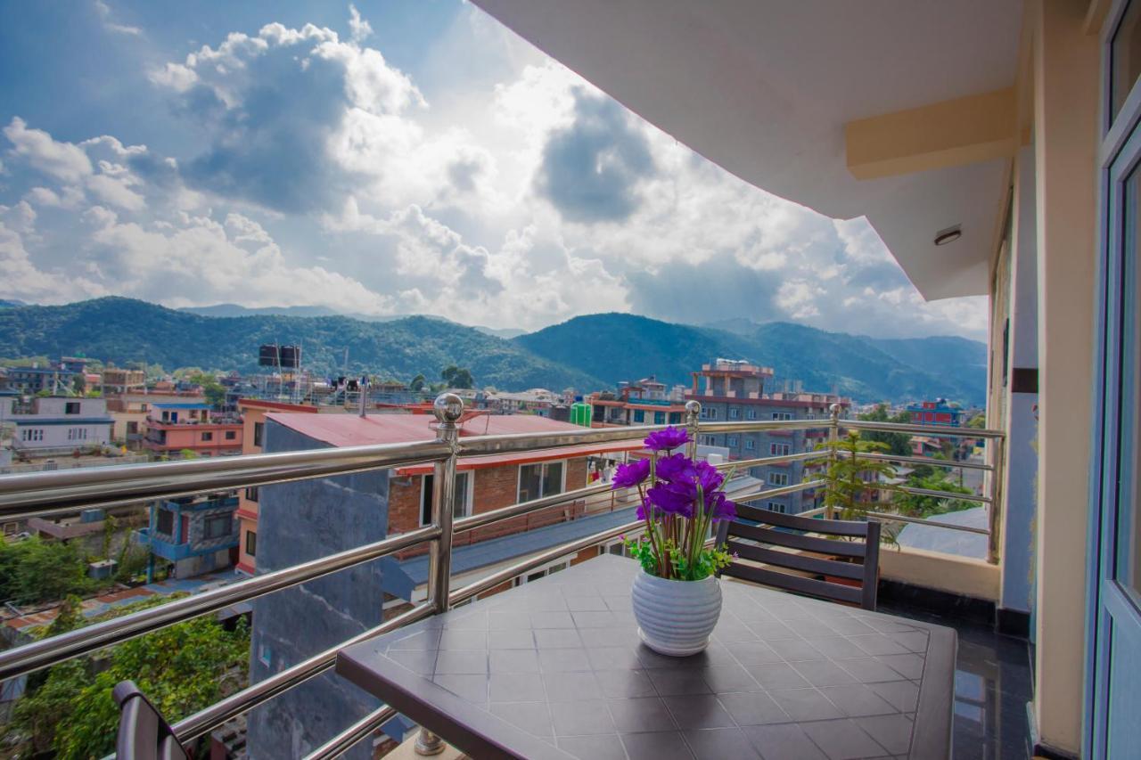 Hotel Lakeside Pvt. Ltd. Pokhara Dış mekan fotoğraf