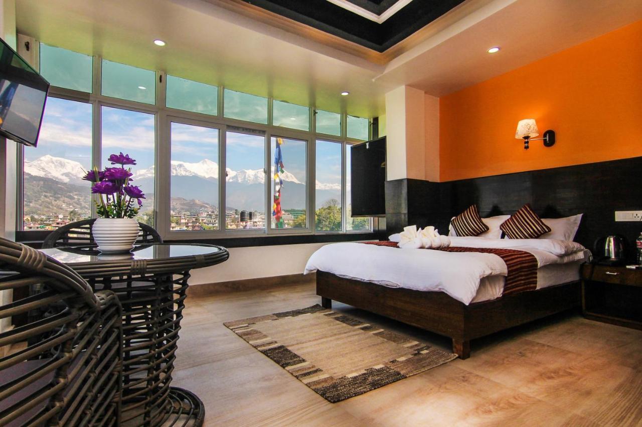 Hotel Lakeside Pvt. Ltd. Pokhara Dış mekan fotoğraf