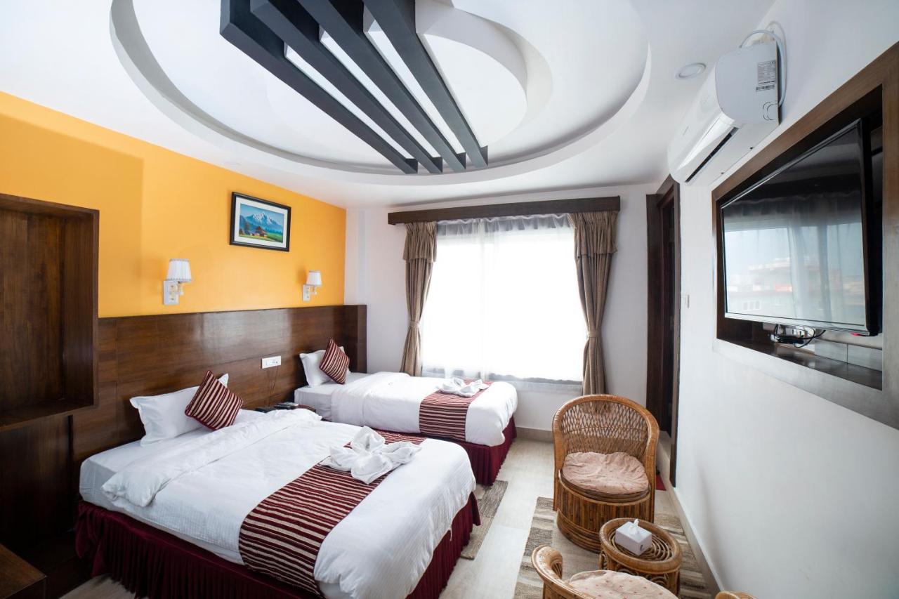 Hotel Lakeside Pvt. Ltd. Pokhara Dış mekan fotoğraf