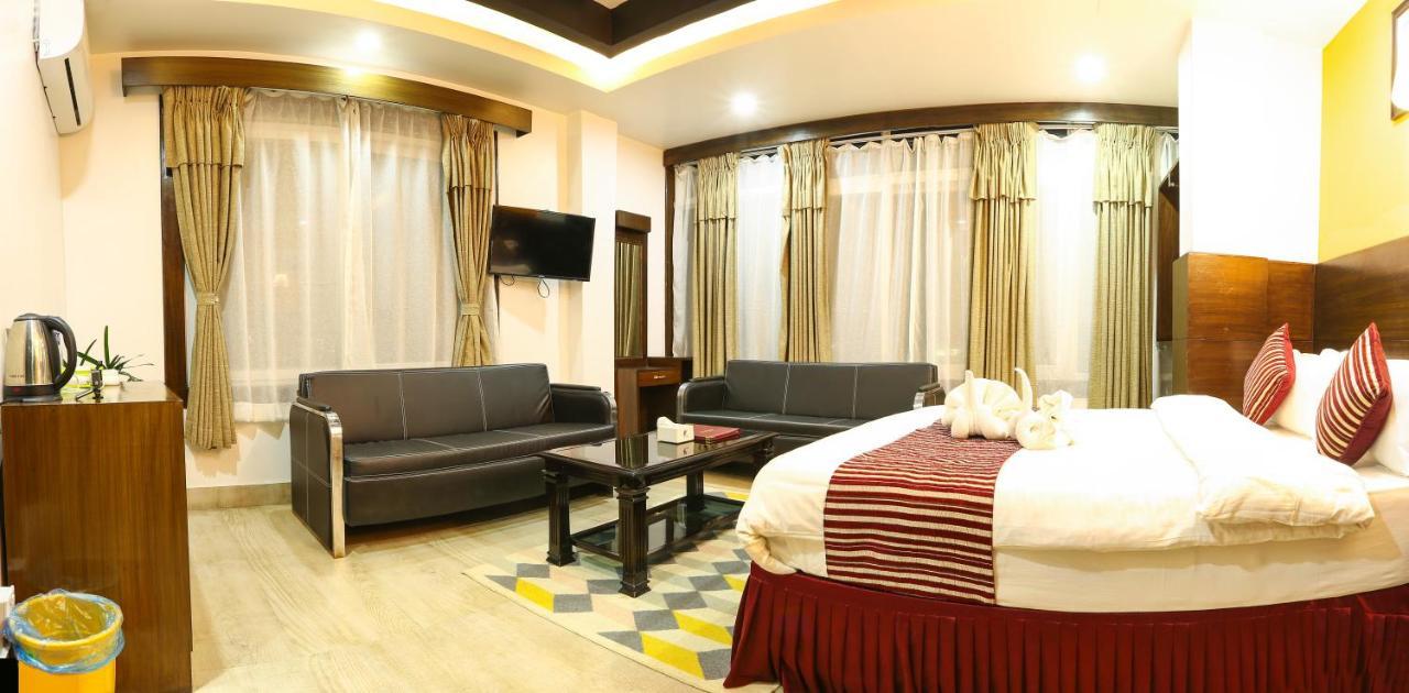 Hotel Lakeside Pvt. Ltd. Pokhara Dış mekan fotoğraf