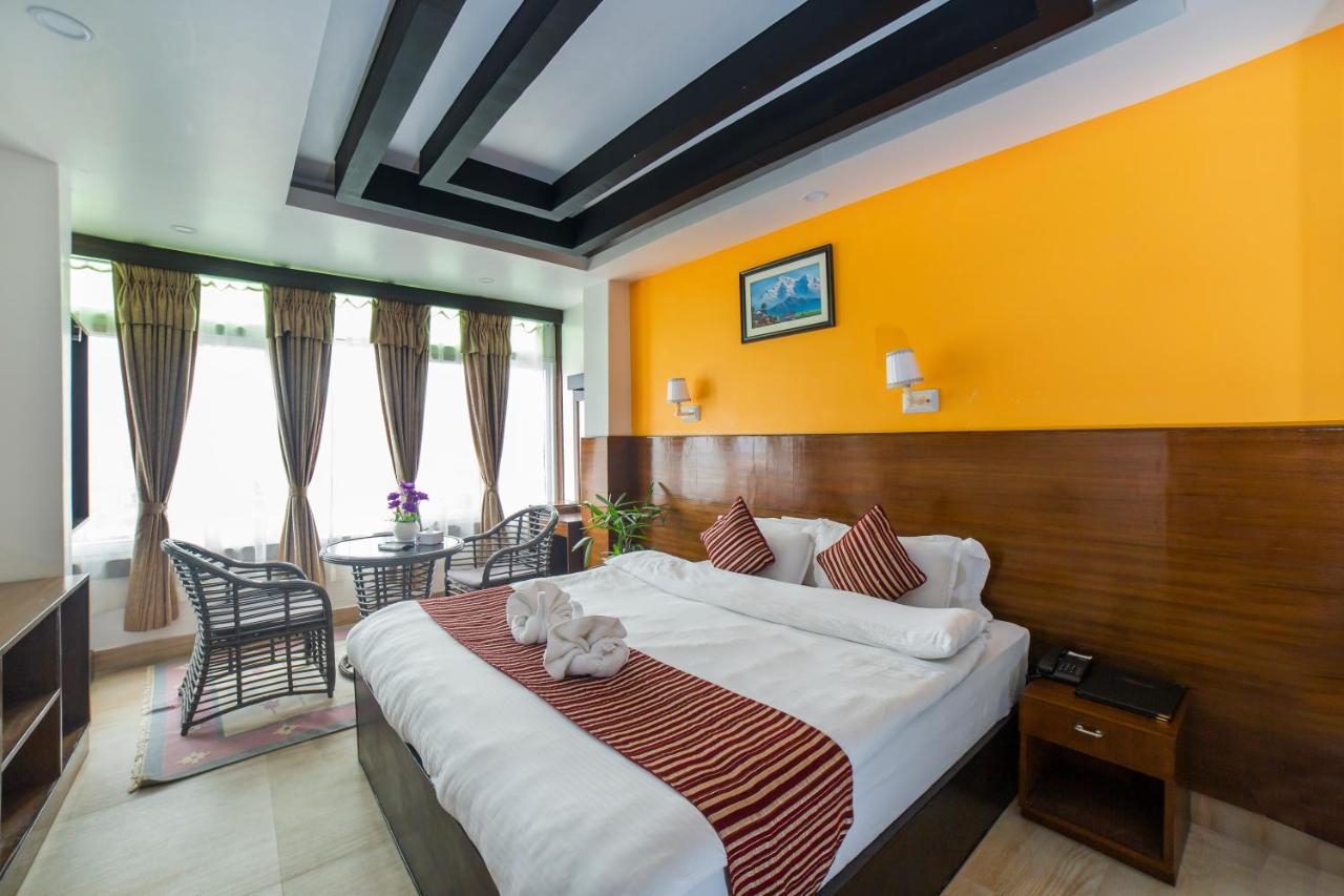 Hotel Lakeside Pvt. Ltd. Pokhara Dış mekan fotoğraf
