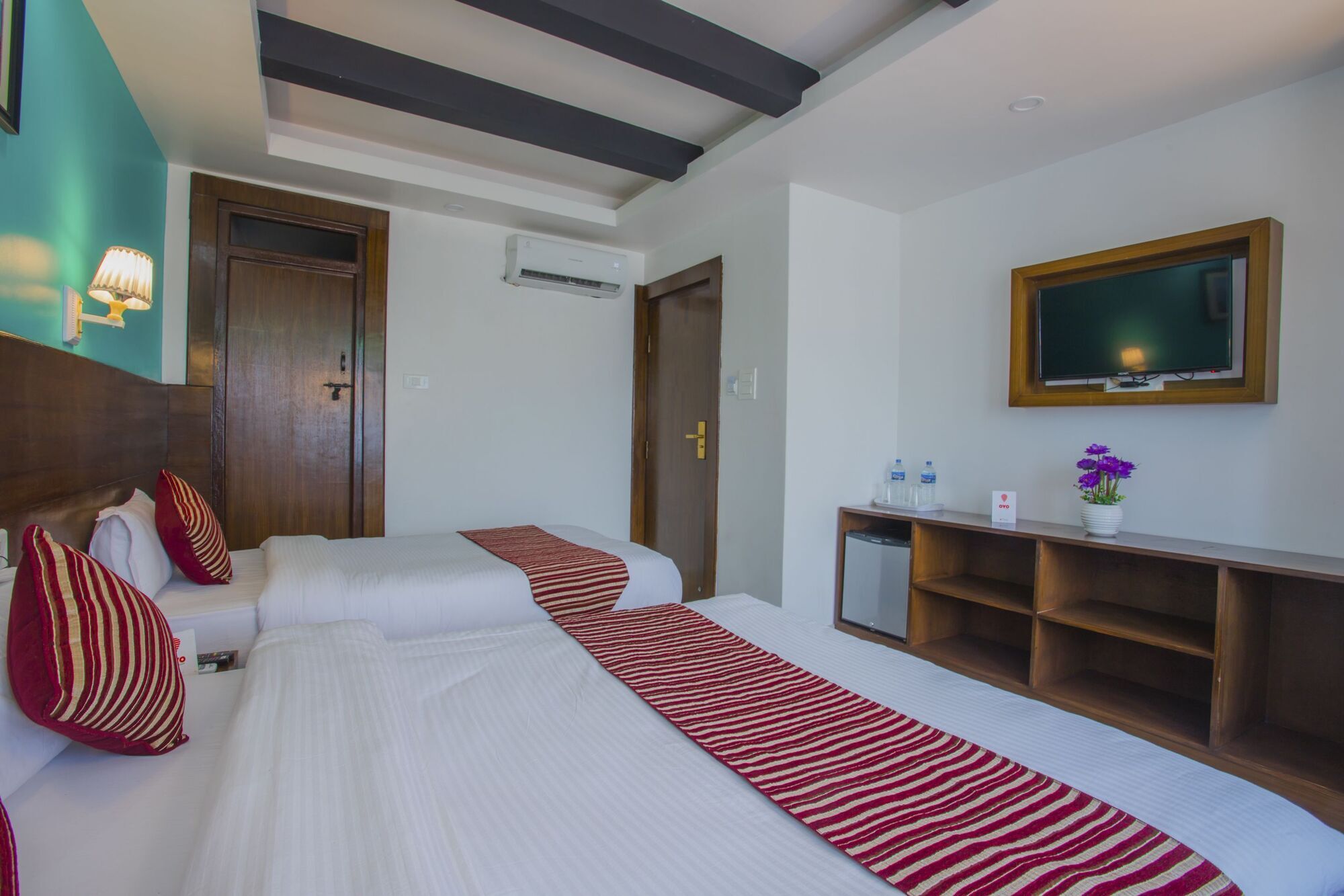 Hotel Lakeside Pvt. Ltd. Pokhara Dış mekan fotoğraf