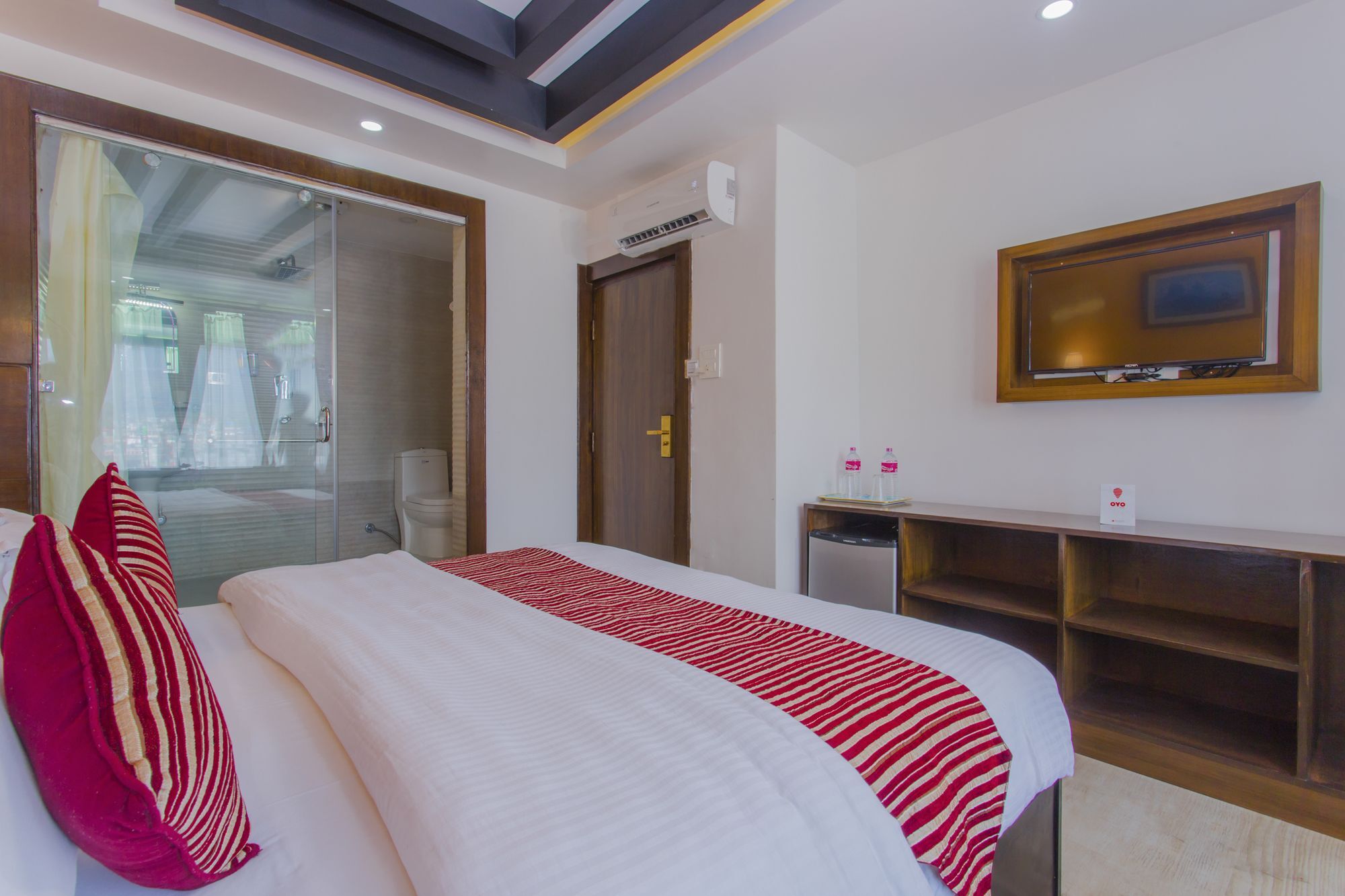 Hotel Lakeside Pvt. Ltd. Pokhara Dış mekan fotoğraf